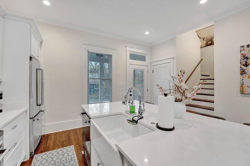 The Victorian - Elegant 3Br Home Near Overton Memphis Eksteriør bilde