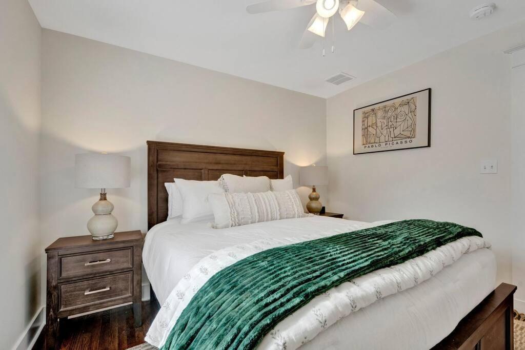 The Victorian - Elegant 3Br Home Near Overton Memphis Eksteriør bilde